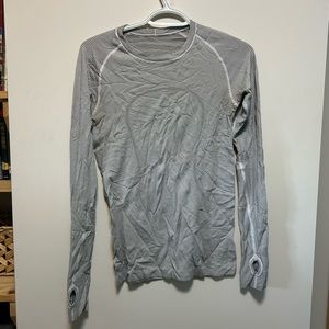 Lululemon Women's Swiftly Tech Long Sleeve, Black and White Striped, Size: 6